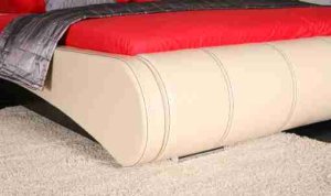 Čalouněná postel Huron 180x200 cm Bílá