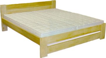 Dřevěná postel Capral