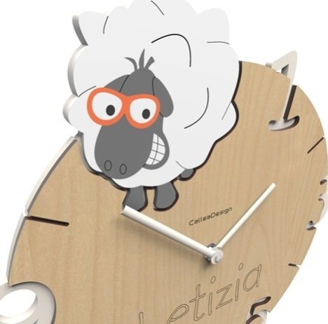 Dětské nástěnné hodiny s vlastním jménem CalleaDesign ovečka 36cm