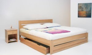 Dřevěná postel Laura u.p.