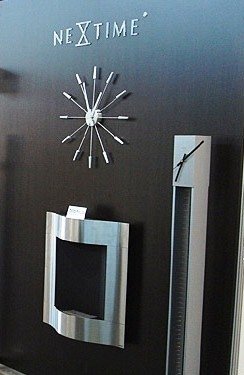 Designové nástěnné hodiny 2610zi Nextime Plug Inn stříbrné 60cm