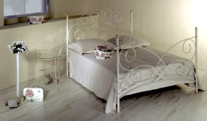 Kovová postel Andalusia